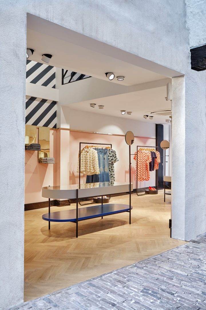 De Rode Winkel | Fiction Factory